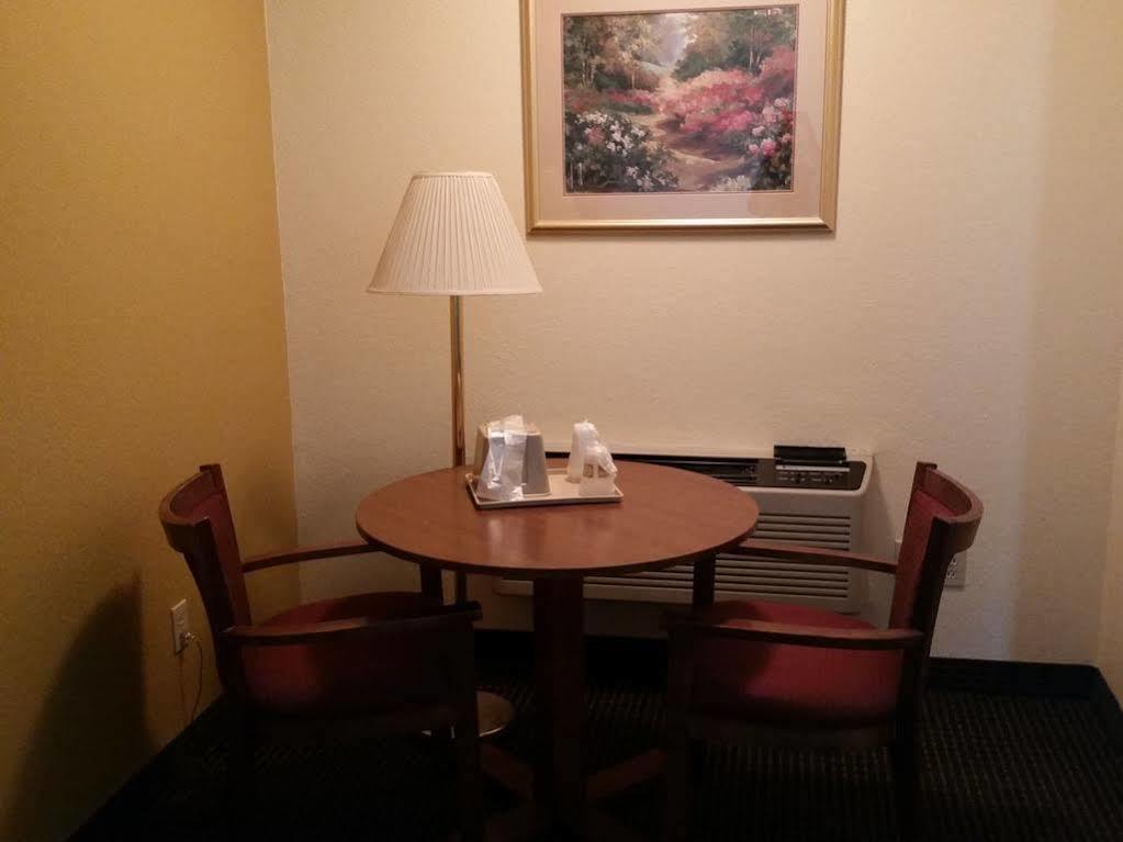 Budget Host Inn Sandusky Exterior foto